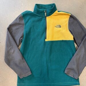 The NorthFace men’s colorblock quarter zip fleece pullover medium